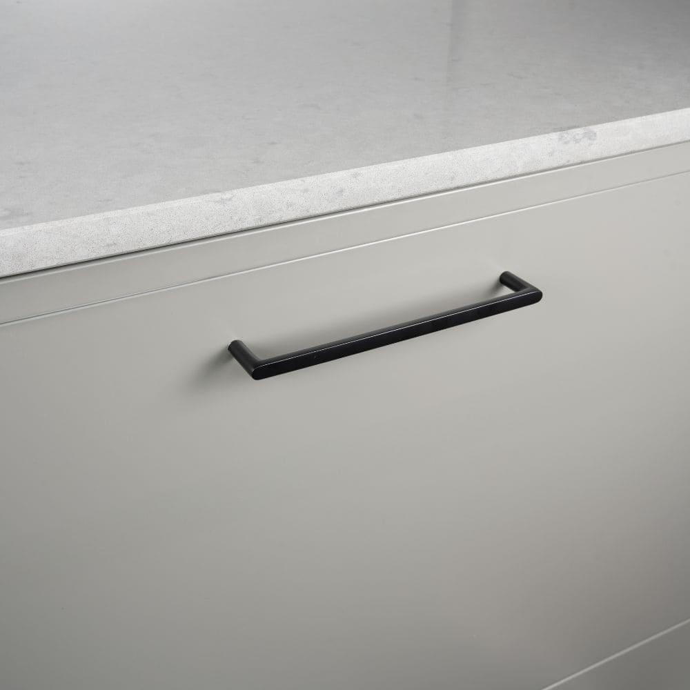 Handtag Pura - Mattsvart