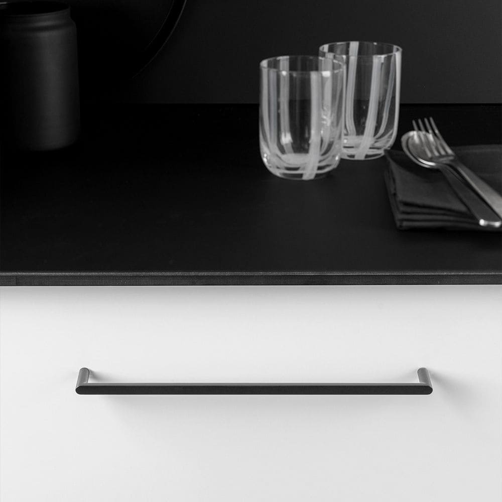 Handtag Pura - Mattsvart