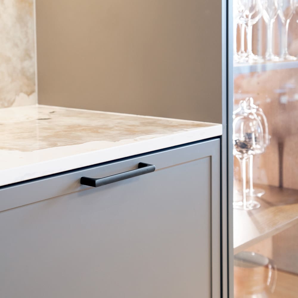 Handtag Ethel - Mattsvart