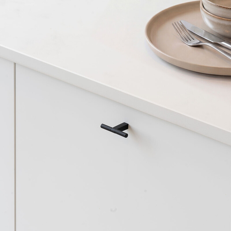 Knopp T Petit - Mattsvart